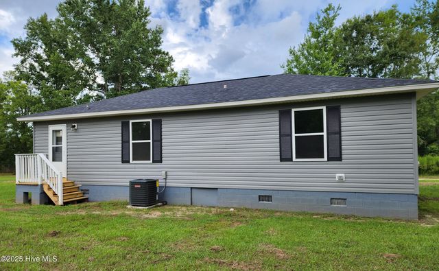 711 Smith Lane, Bolton, NC 28423