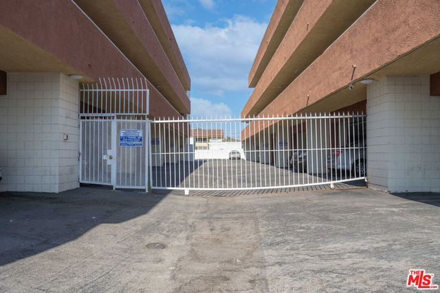 16515 S New Hampshire Avenue 24, Gardena, CA 90247