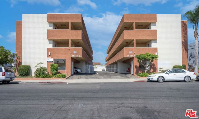 16515 S New Hampshire Avenue 24, Gardena, CA 90247