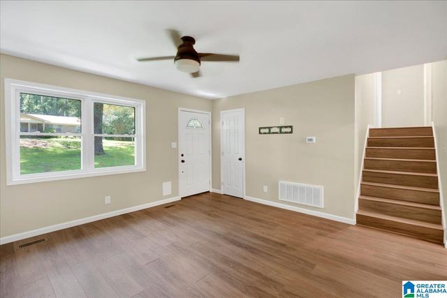 2221 LISA ANN DRIVE SE, Leeds, AL 35094