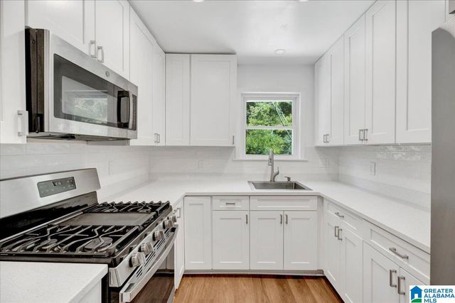 2221 LISA ANN DRIVE SE, Leeds, AL 35094