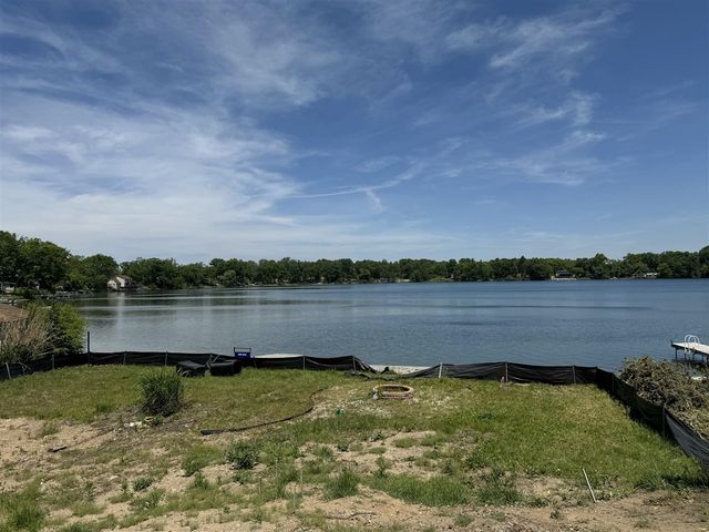 6456 Edgewood Drive, Brighton, MI 48116
