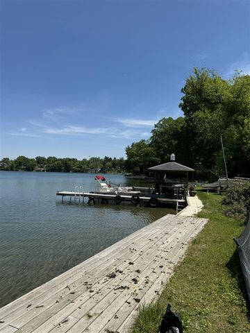 6456 Edgewood Drive, Brighton, MI 48116