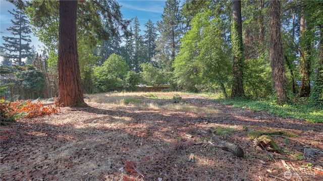 8817 SE 44th Street, Mercer Island, WA 98040