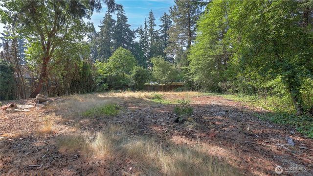 8817 SE 44th Street, Mercer Island, WA 98040