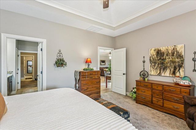 6537 W Collina St, Wichita, KS 67205