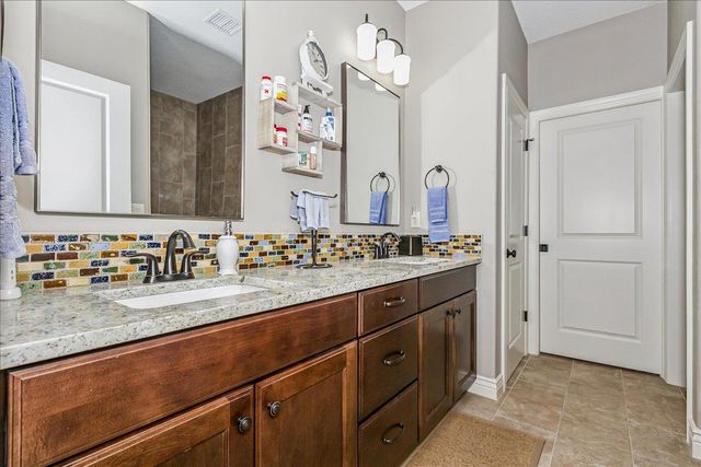 6537 W Collina St, Wichita, KS 67205