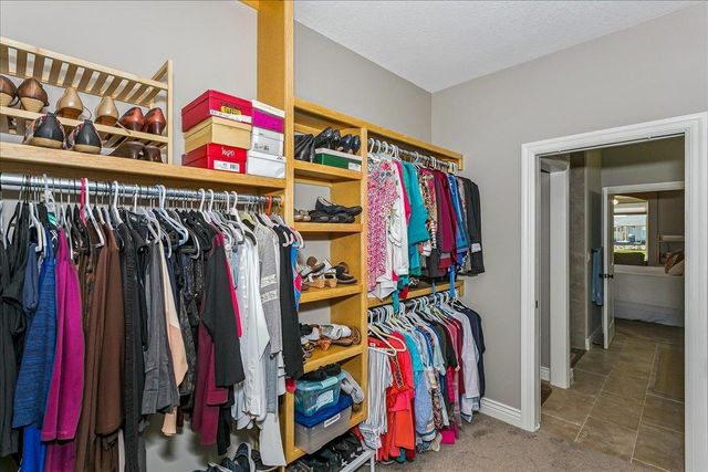 6537 W Collina St, Wichita, KS 67205