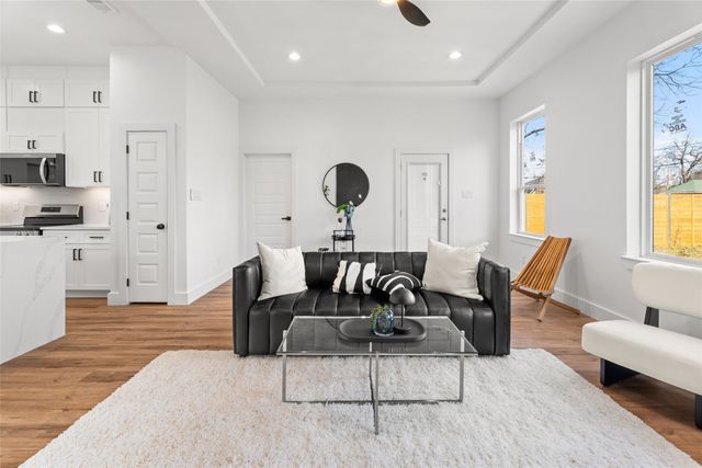 3604 Wendelkin Street, Dallas, TX 75215