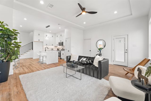 3604 Wendelkin Street, Dallas, TX 75215