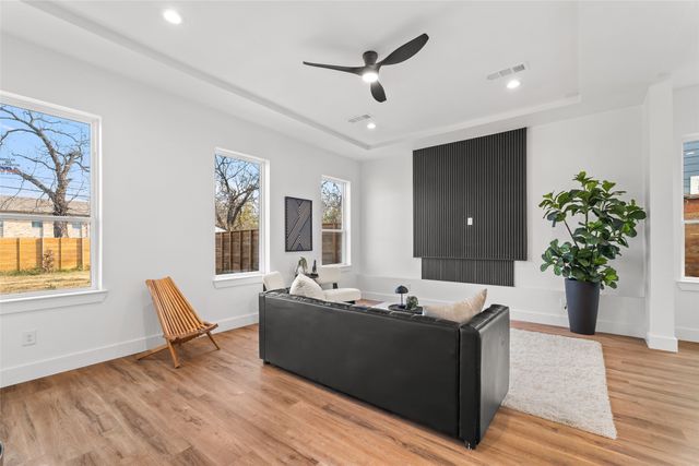 3604 Wendelkin Street, Dallas, TX 75215