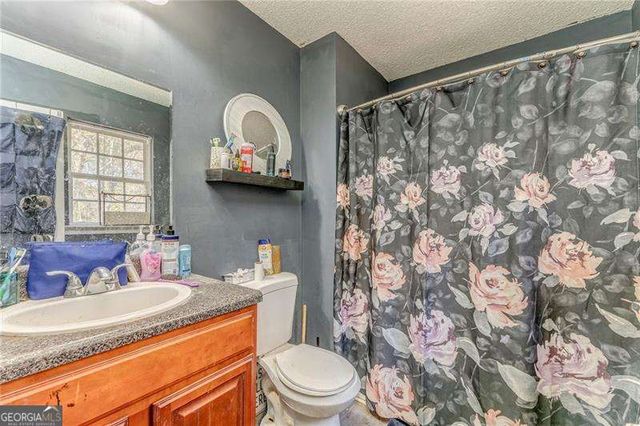 156 DOGWOOD GLEN Drive, Aragon, GA 30104