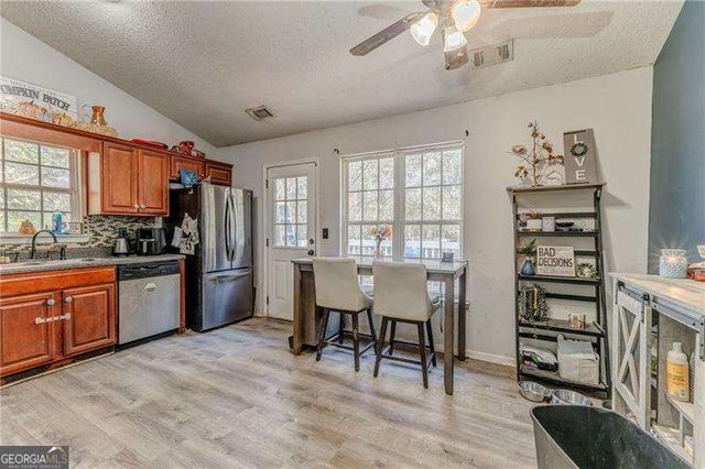 156 DOGWOOD GLEN Drive, Aragon, GA 30104