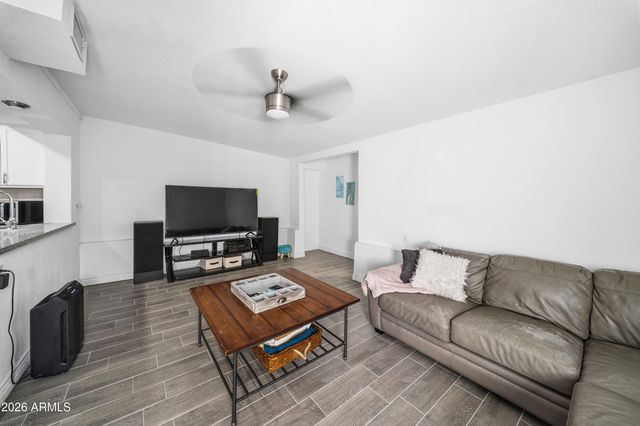 7811 W OREGON Avenue, Glendale, AZ 85303