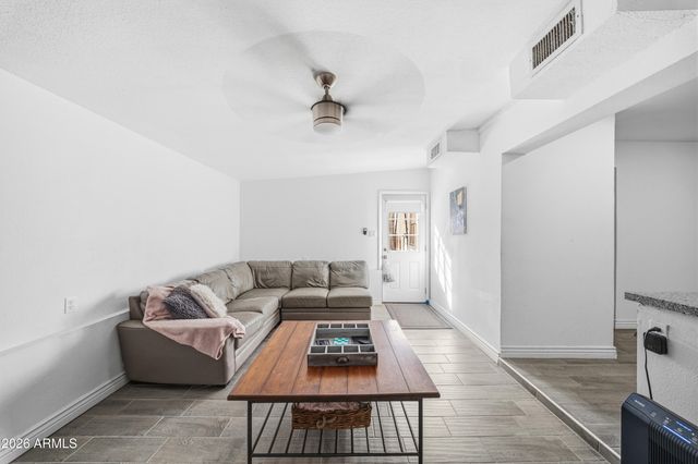 7811 W OREGON Avenue, Glendale, AZ 85303