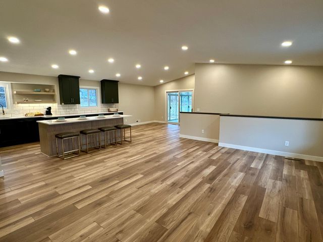 4021 Pebblebrook Drive, Bloomington, MN 55437