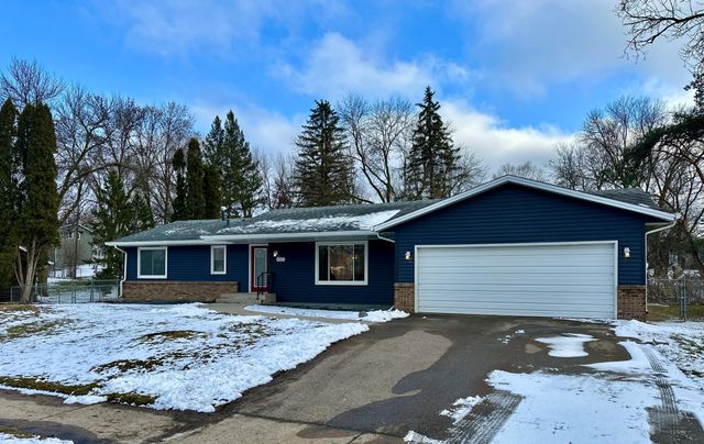 4021 Pebblebrook Drive, Bloomington, MN 55437