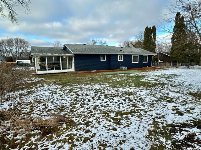 4021 Pebblebrook Drive, Bloomington, MN 55437