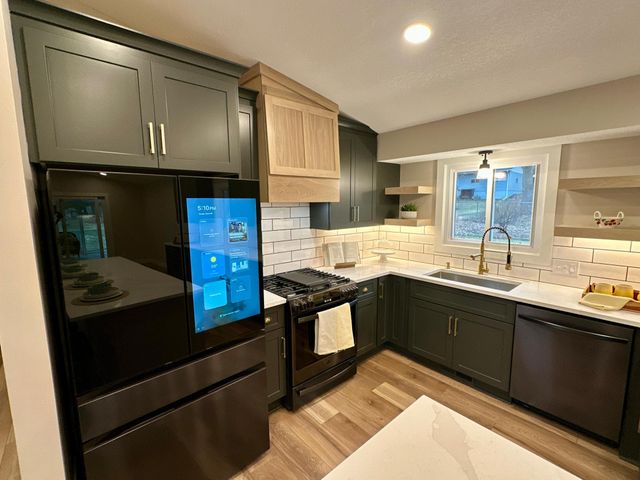 4021 Pebblebrook Drive, Bloomington, MN 55437