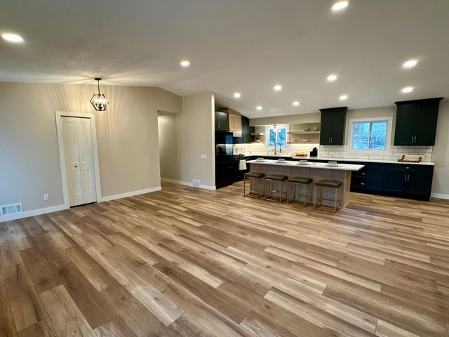 4021 Pebblebrook Drive, Bloomington, MN 55437