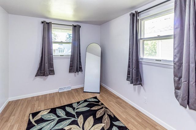 527 E WILSON AVENUE, Appleton, WI 54915