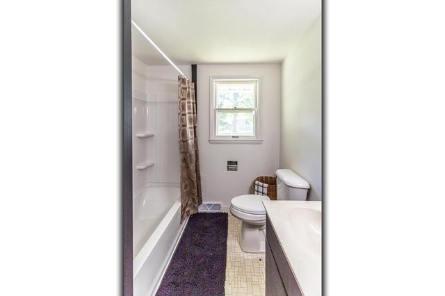 527 E WILSON AVENUE, Appleton, WI 54915