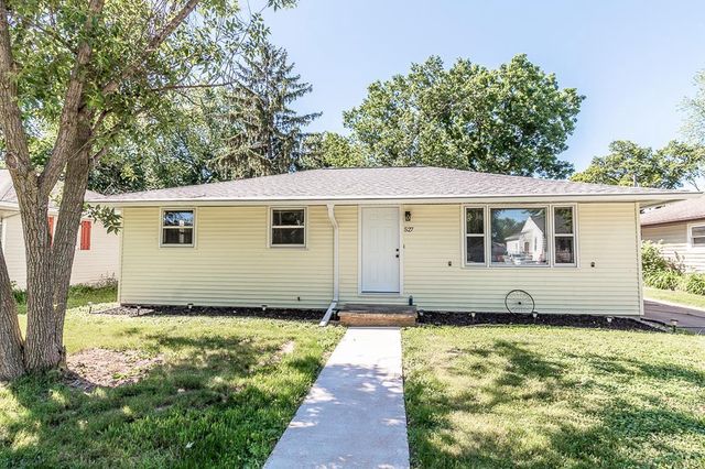 527 E WILSON AVENUE, Appleton, WI 54915