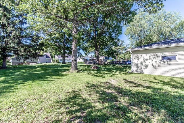 527 E WILSON AVENUE, Appleton, WI 54915