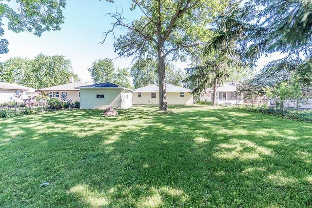 527 E WILSON AVENUE, Appleton, WI 54915