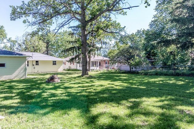 527 E WILSON AVENUE, Appleton, WI 54915