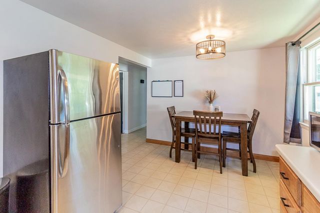 527 E WILSON AVENUE, Appleton, WI 54915
