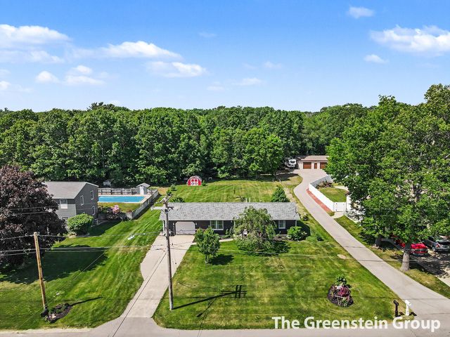 15949 Brucker Street, Grand Haven, MI 49417