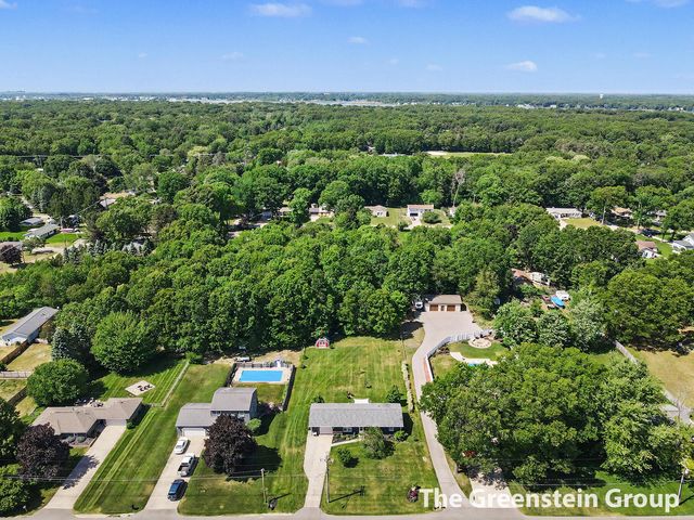 15949 Brucker Street, Grand Haven, MI 49417