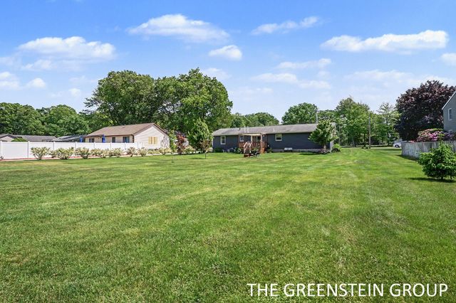15949 Brucker Street, Grand Haven, MI 49417