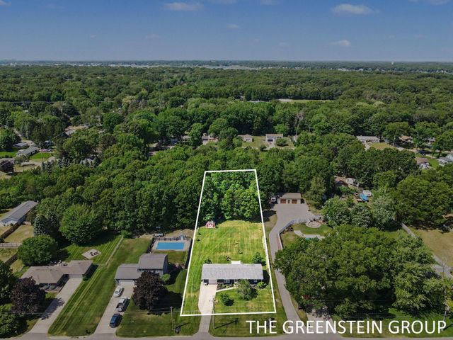 15949 Brucker Street, Grand Haven, MI 49417
