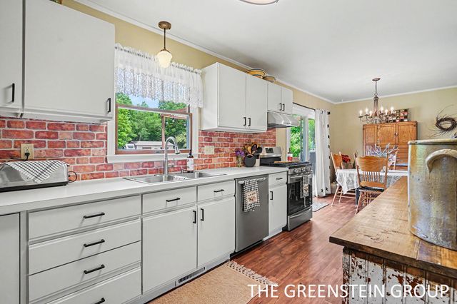 15949 Brucker Street, Grand Haven, MI 49417