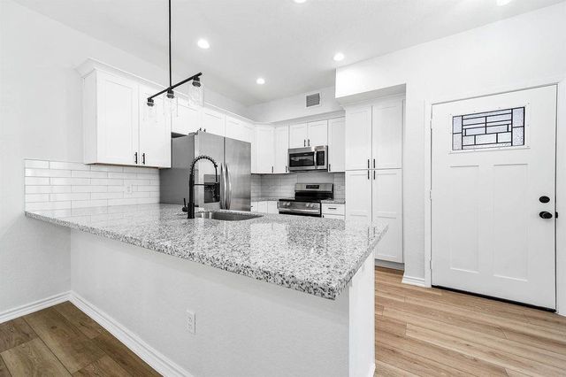 2018 Hampton A Street A, Houston, TX 77088