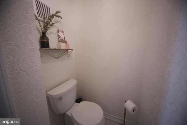 1598 GLASSBORO RD, Wenonah, NJ 08090