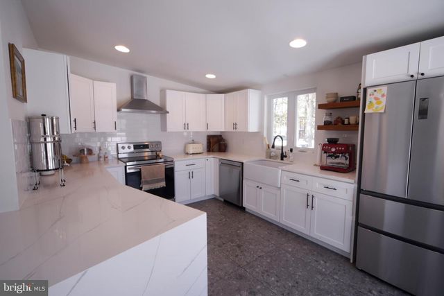 1598 GLASSBORO RD, Wenonah, NJ 08090