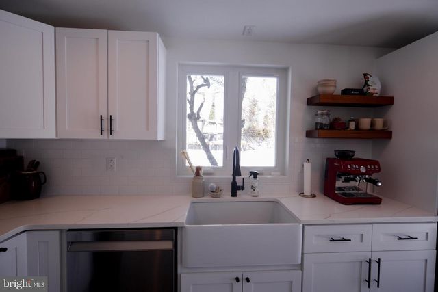 1598 GLASSBORO RD, Wenonah, NJ 08090