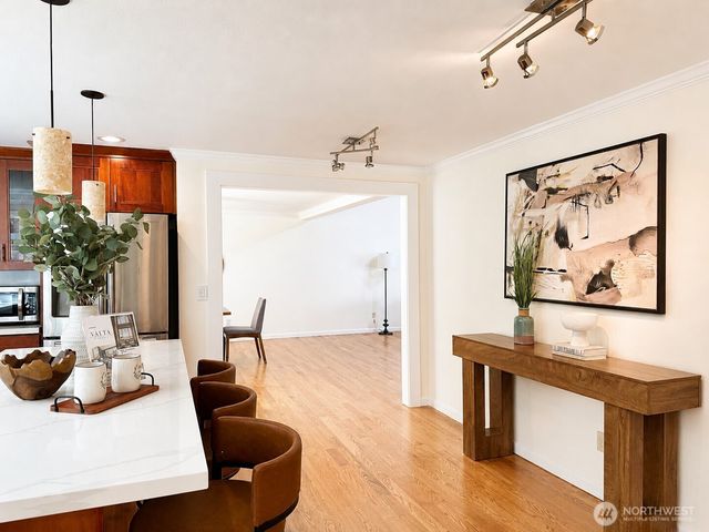 14213 SE 45th Place, Bellevue, WA 98006