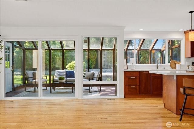 14213 SE 45th Place, Bellevue, WA 98006