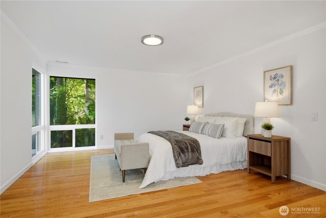 14213 SE 45th Place, Bellevue, WA 98006