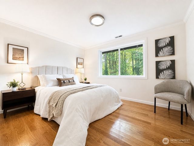 14213 SE 45th Place, Bellevue, WA 98006