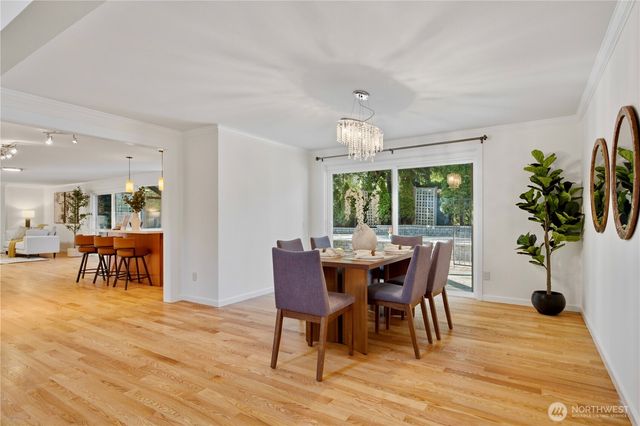 14213 SE 45th Place, Bellevue, WA 98006
