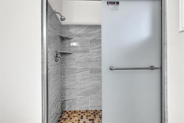 10123 Kent Towne Lane, Sugar Land, TX 77498