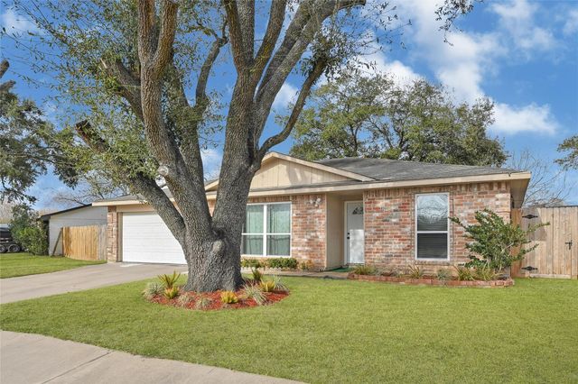 10123 Kent Towne Lane, Sugar Land, TX 77498