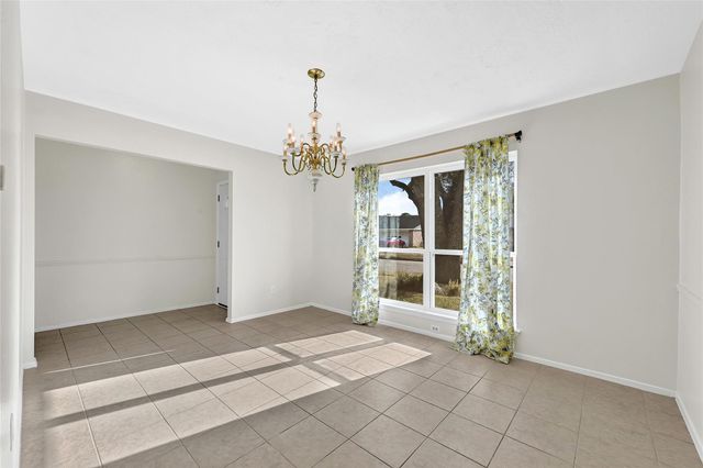 10123 Kent Towne Lane, Sugar Land, TX 77498