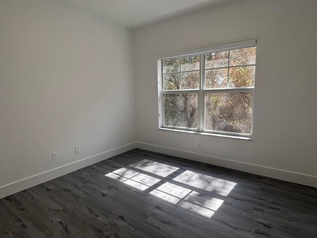 2555 Creekside Drive, Fort Pierce, FL 34981