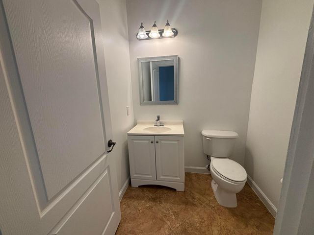 2555 Creekside Drive, Fort Pierce, FL 34981